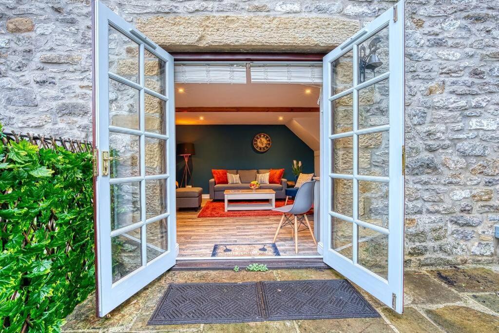 Delightful Two-Bedroom Cottage In The Heart Of Bakewell Kültér fotó