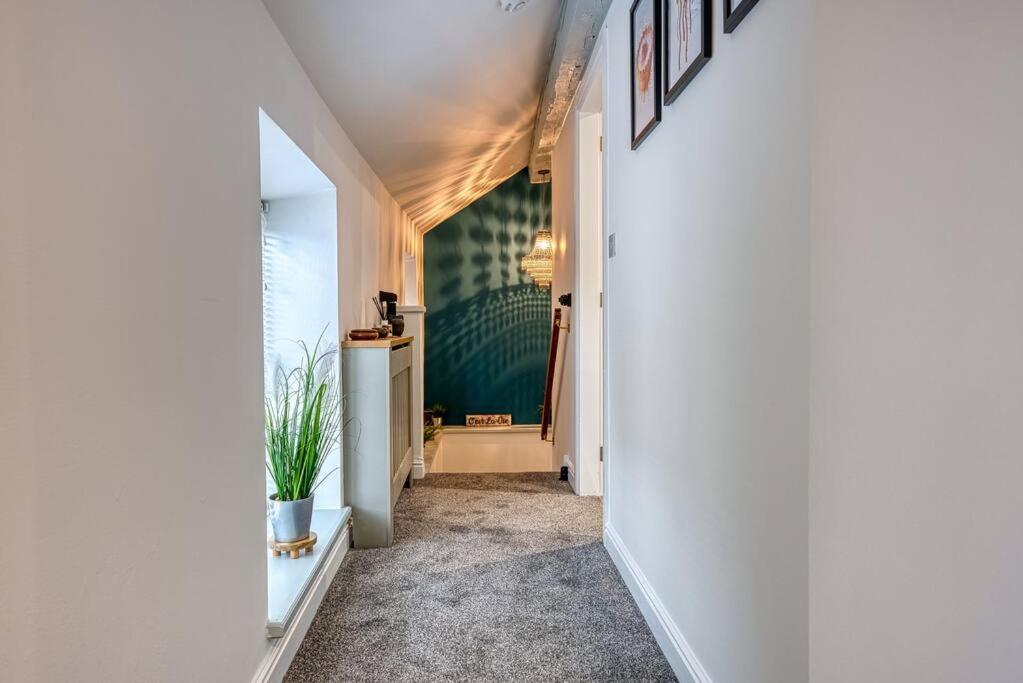 Delightful Two-Bedroom Cottage In The Heart Of Bakewell Kültér fotó