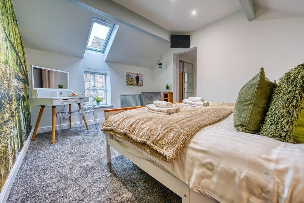 Delightful Two-Bedroom Cottage In The Heart Of Bakewell Kültér fotó
