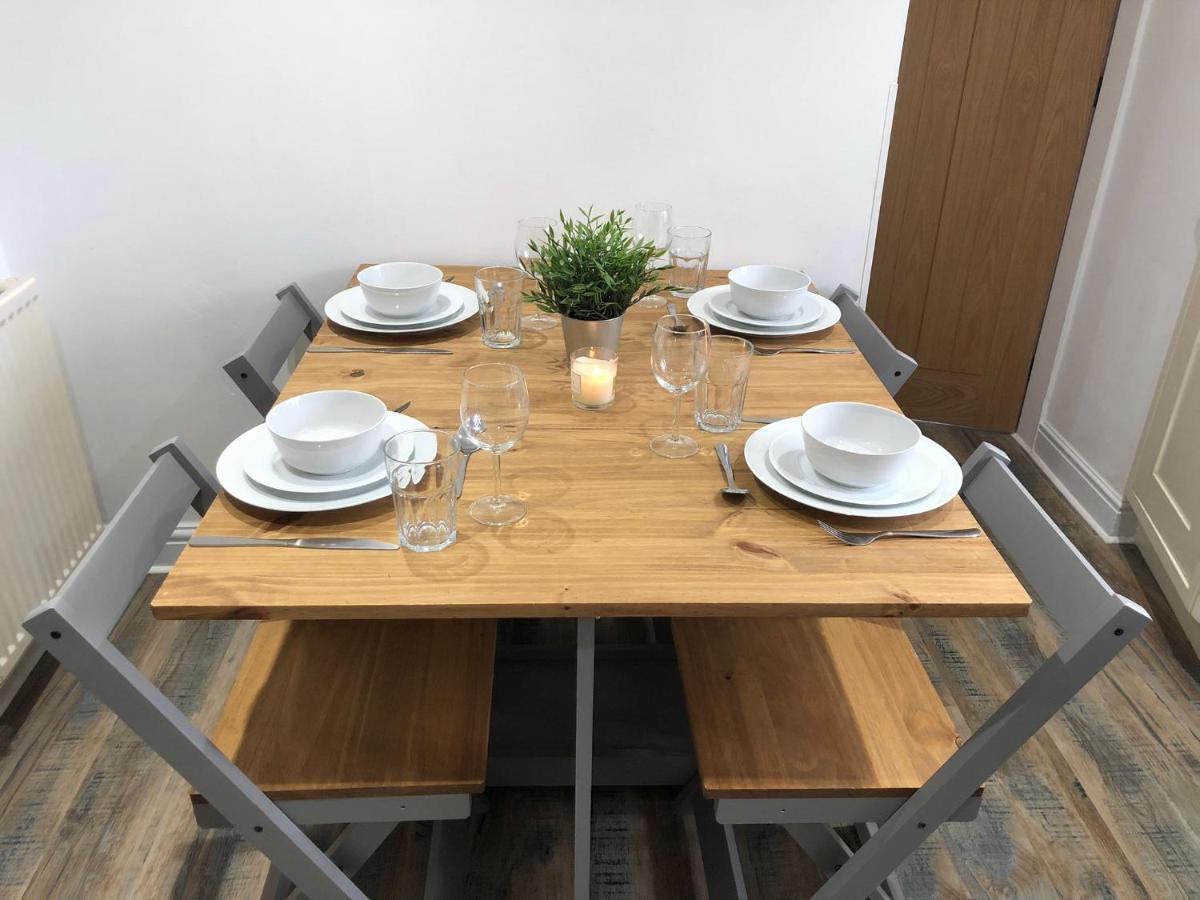 Delightful Two-Bedroom Cottage In The Heart Of Bakewell Kültér fotó